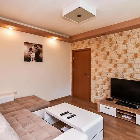 아파트 Tiny 'n Cozy 1br Flat With Parking Close To Center
